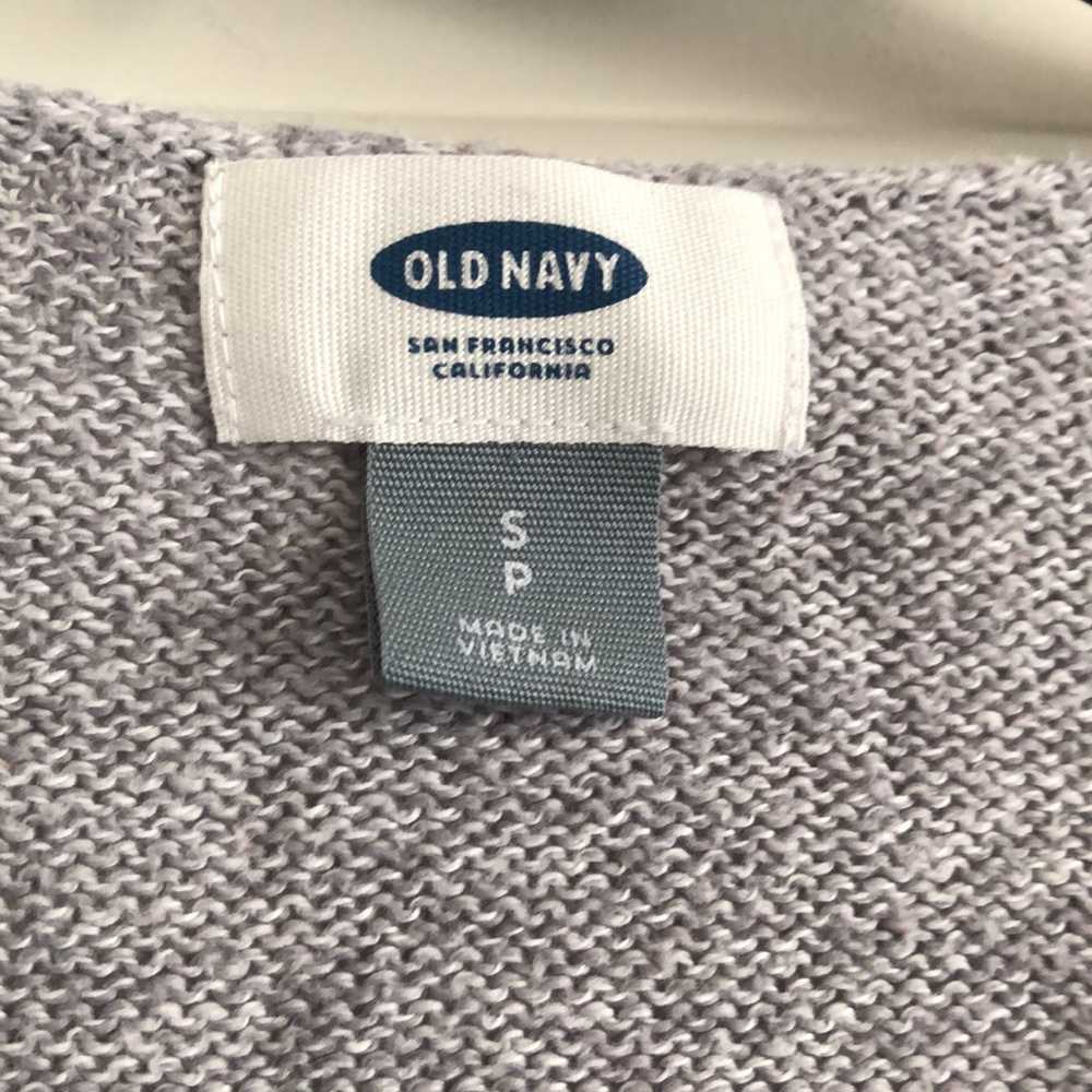 Beautiful Sweater. - Picture 2 of 8